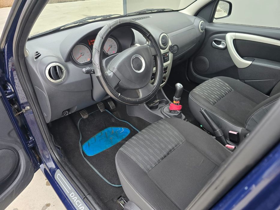 Dacia Logan pentru dezmembrari
