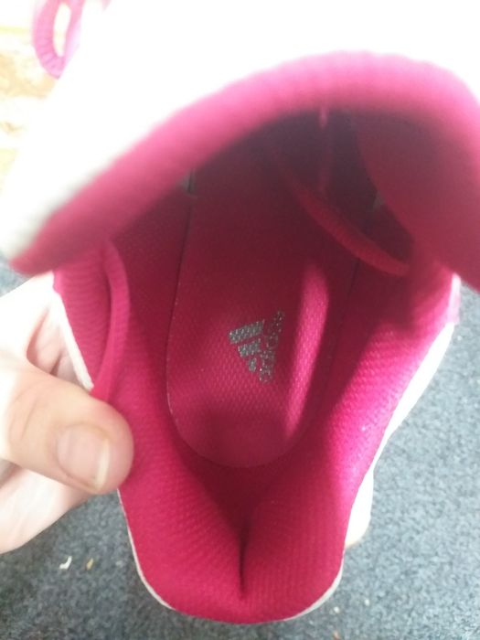 Adidas  purtat o singura data pt.barbat