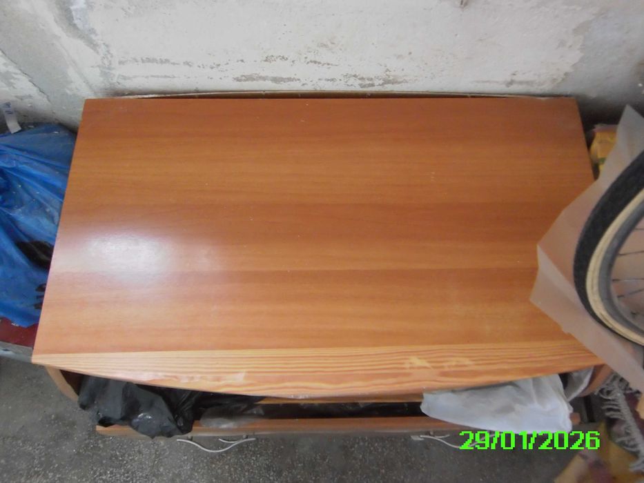 mobila de gradina dulap/turn. etajera si comoda 3 sertare si o etajera