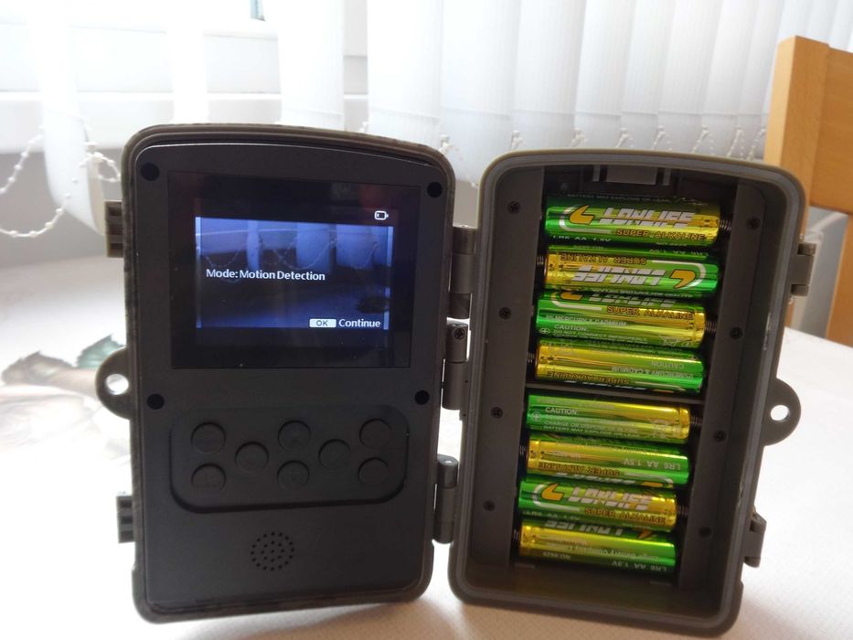 Дигитална ловна / наблюдателна камера (Digital Trail Camera) – Нова с Включени 8 батерии AA и SD Карта 64GB