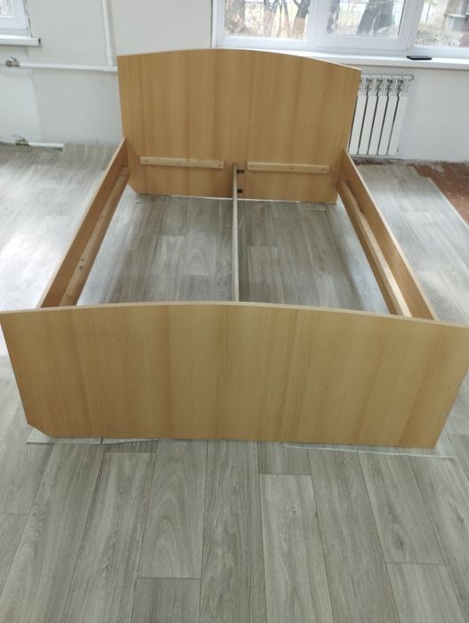 Кровать полуторка