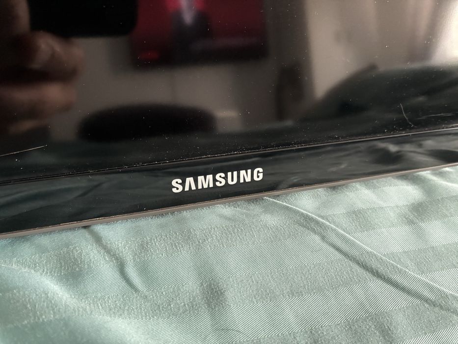 Televizor Samsung 81,3 cm (32") HD Negru