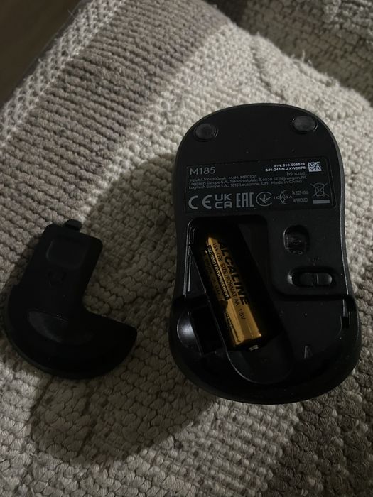 Срочно продам мышь Logi M185