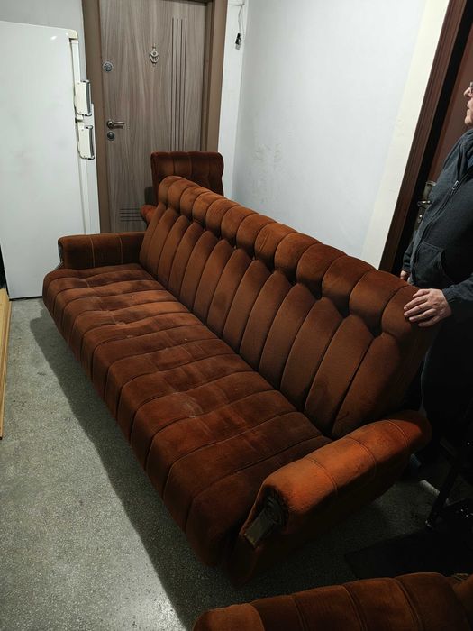 Разтегателен диван и 2 фотьойла