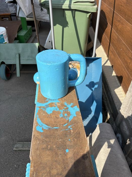 Продам гирю грузик.