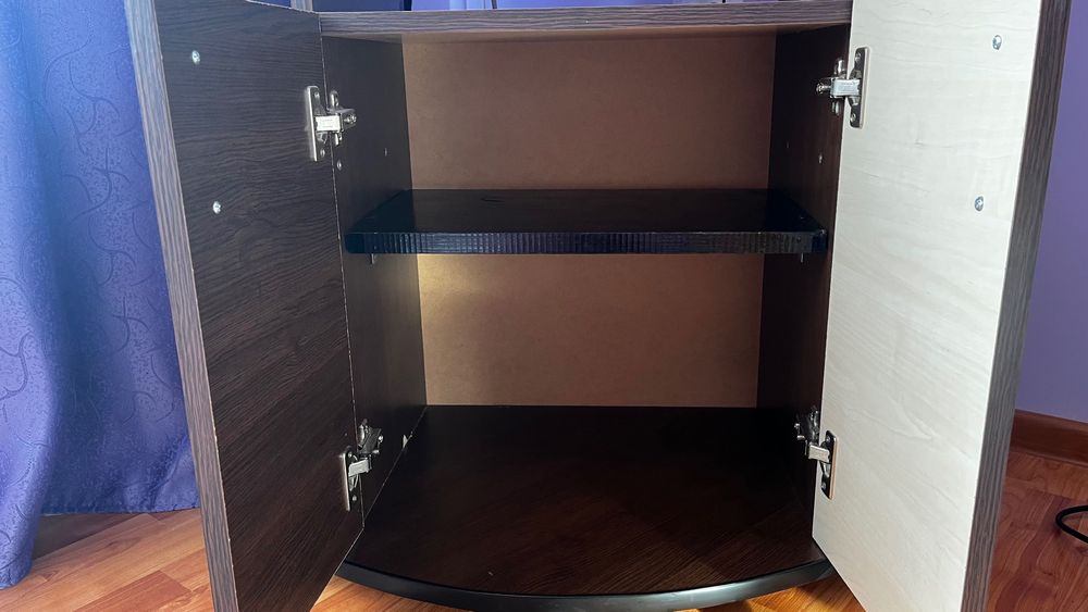 Vând comodă pentru dormitor