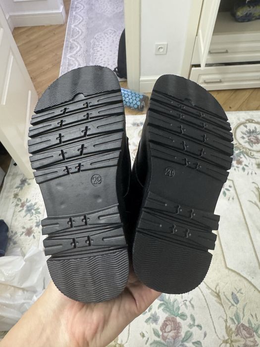 Ботинок без меха 23 размер