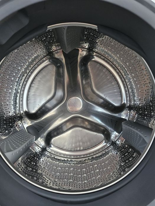 Пералня SIEMENS iQ800