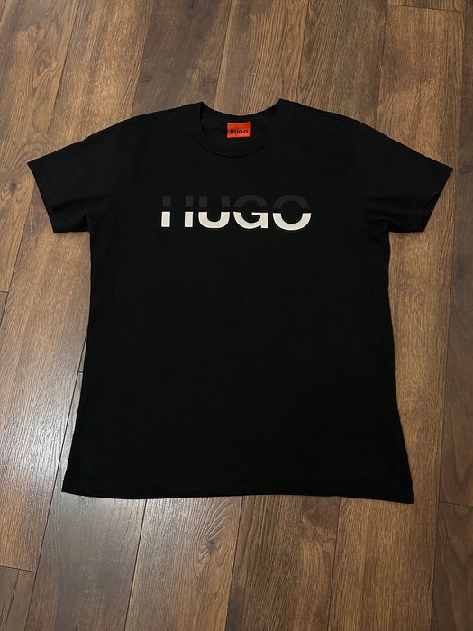HUGO - мъжка тениска
