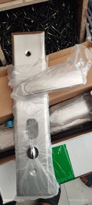 Установка замков и замена сердцевины