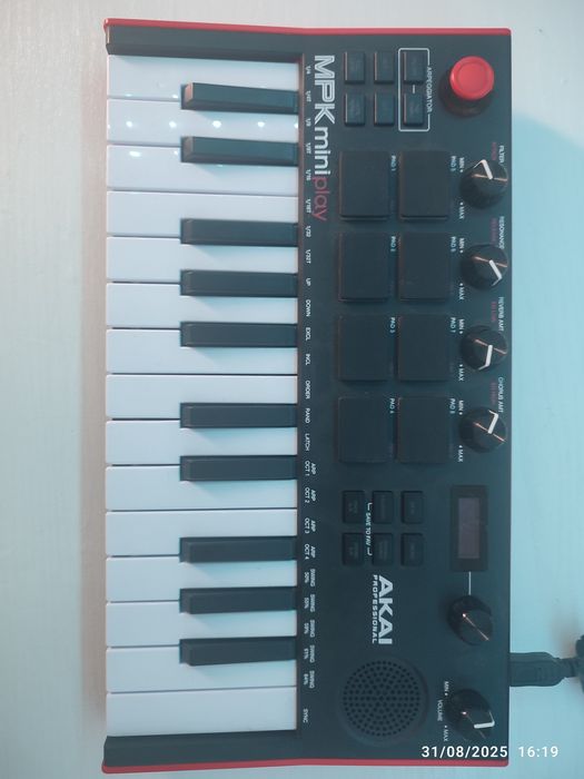 Orga midi Akai Mpk MINI PLAY