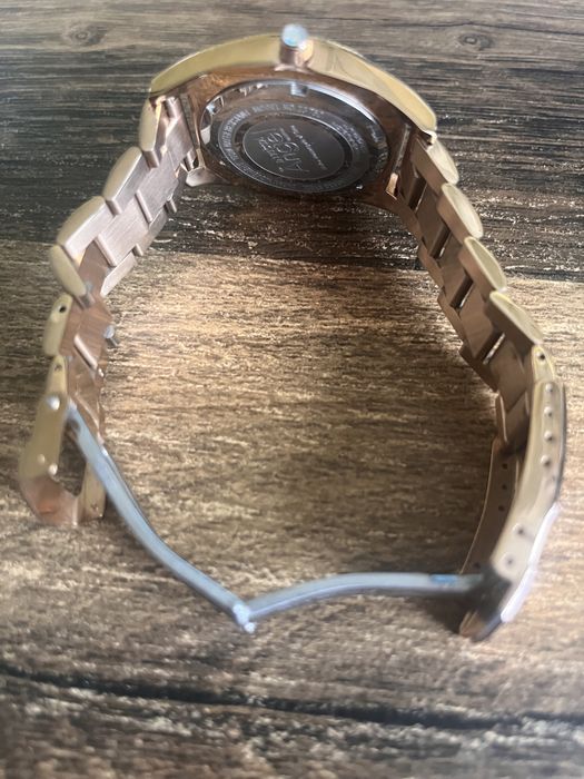 Ръчен дамски часовник Invicta