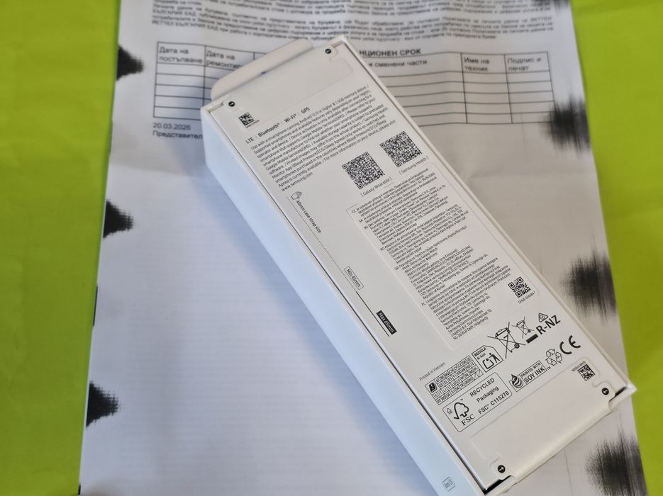 ЗАПЕЧАТАН 40mm Samsung watch 8 LTE Гаранция Yettel 2028 Graphite | Сив