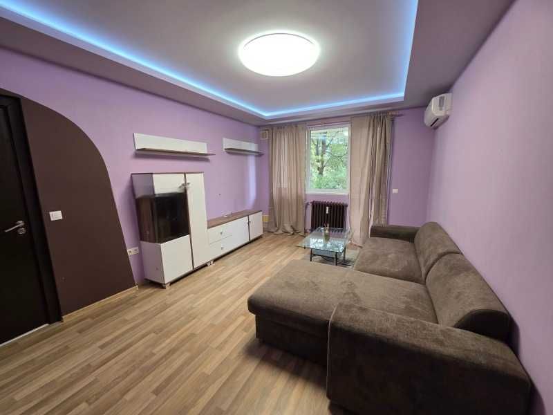 Дава се под наем Тристаен апартамент в София, Изток - 58 кв.м за 618.12 € - Снимка #4