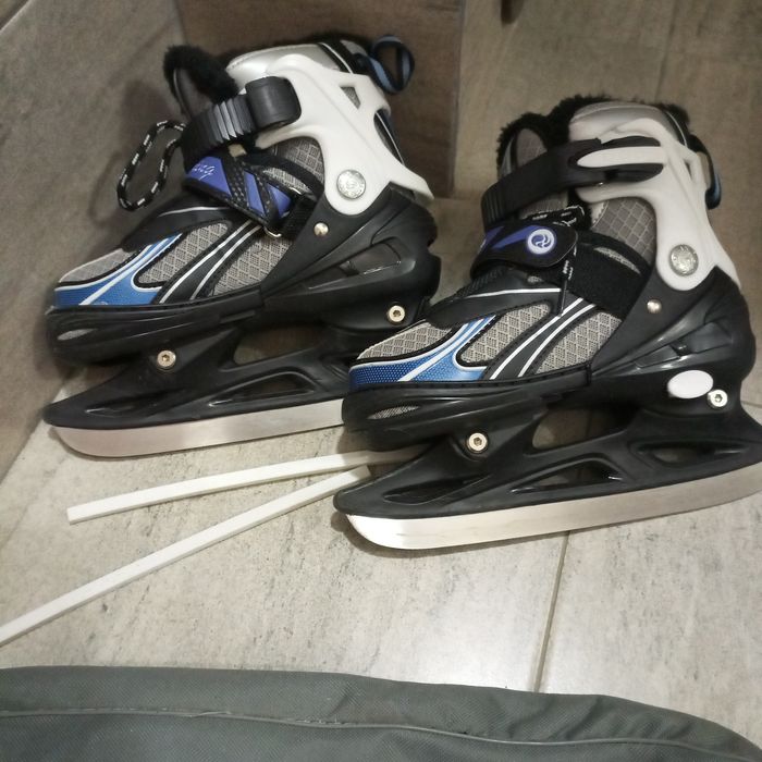 Продам коньки в отличном состоянии