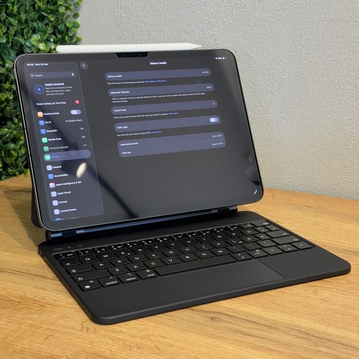 iPad Pro 11 M4 256GB Cellular Space Black + Apple Pencil Pro + HOU Magic Keyboard | TrueShopPC