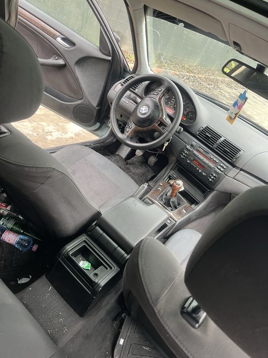 Vand bmw e 46 stare foarte buna