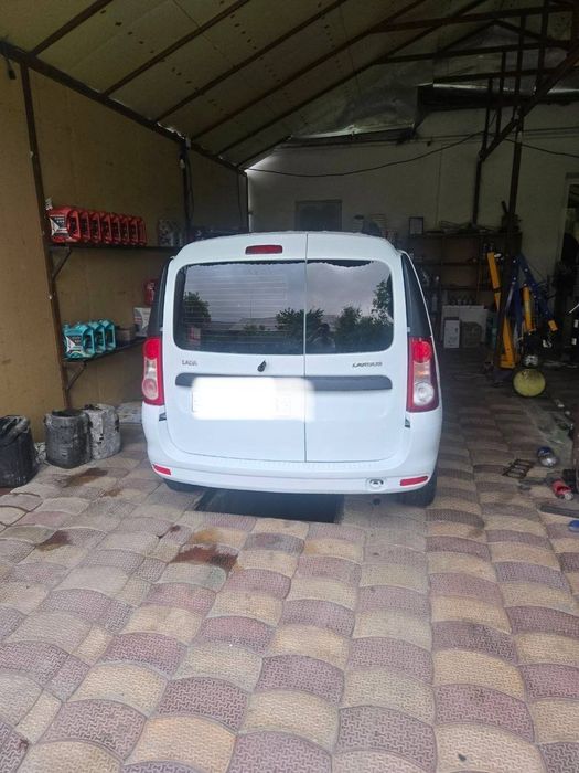Largus 2019 yil kraska petno bor