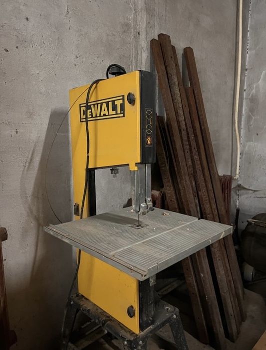 Ленточная пила DeWalt DW 876