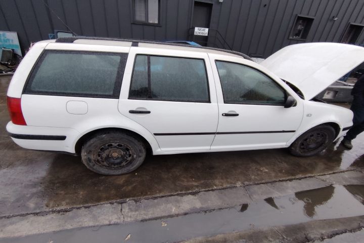 Oglinda stanga Volkswagen VW Golf 2002 1.9 TDI MT (90 hp)