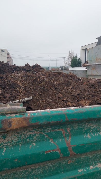 Vand nisip pietriș pământ negru
