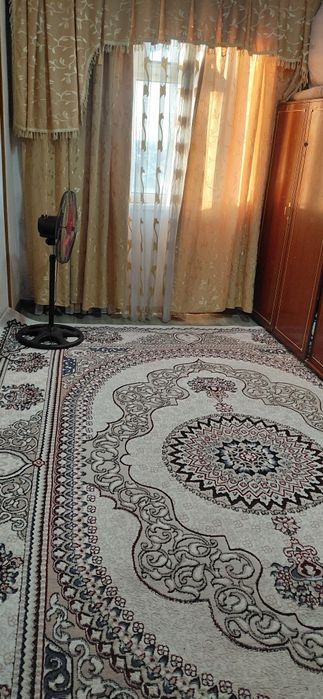 Юнусободда Кунлик ижарага пустой уйлар,хоналар бор 50 000 сумдан бошла