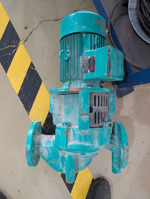 Насос.                  .