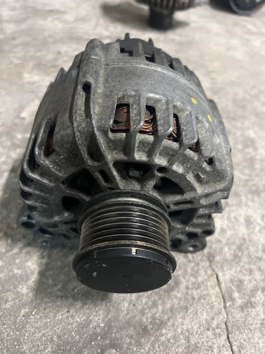 Алтернатор/Динамо Valeo 140A VW AG