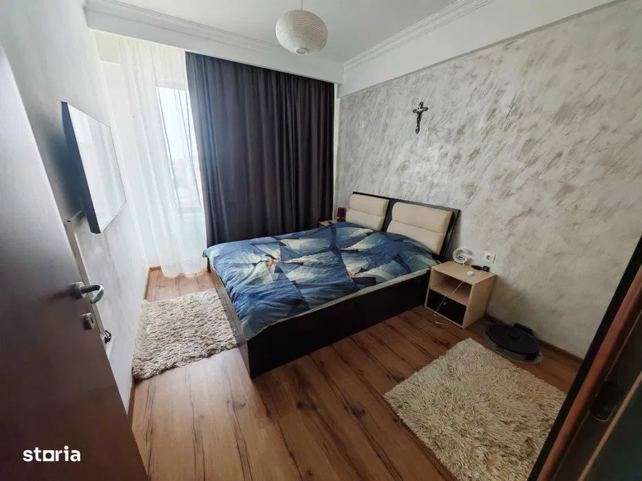 Apartament 3 camere Zona KM 5