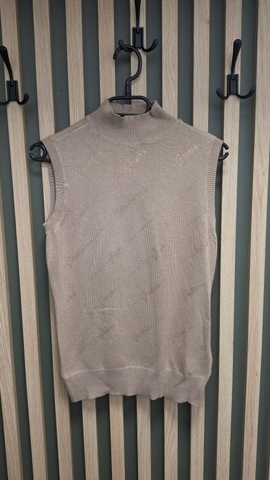 Дамски топ Guess