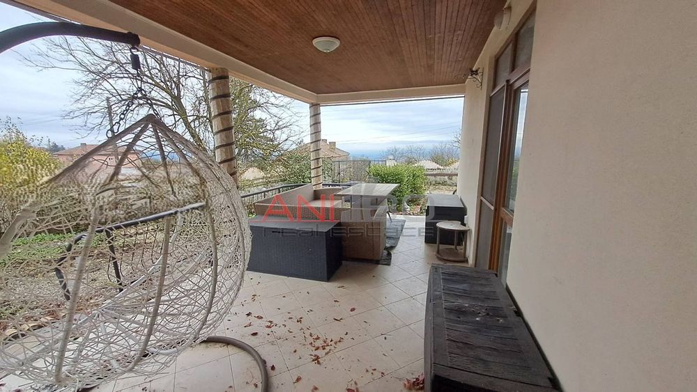 Къща в Варна, област-с.Аврен площ 142 цена 205000