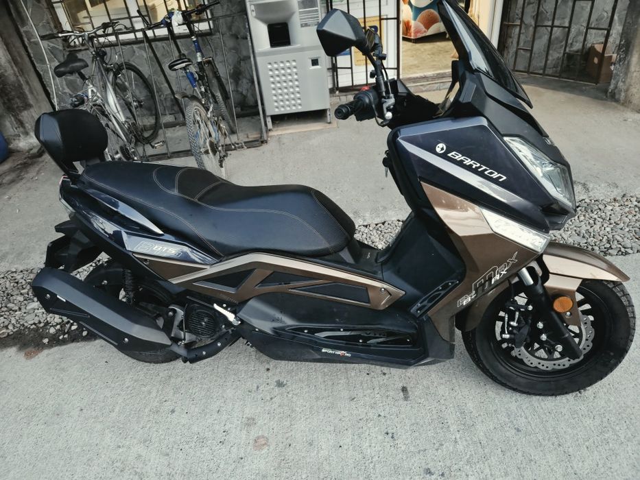 Maxiscuter Barton Bmax125
