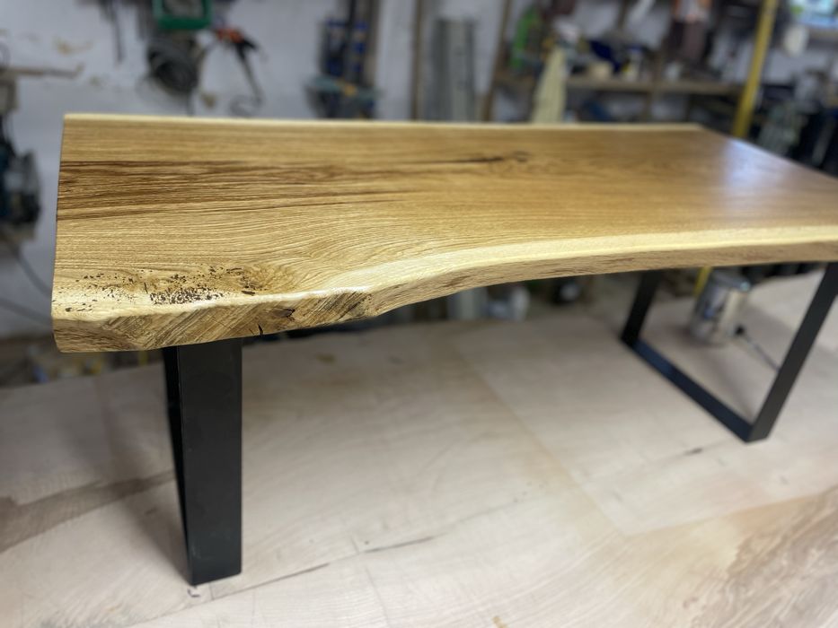 Masuta cafea din stejar cu picioare metalice