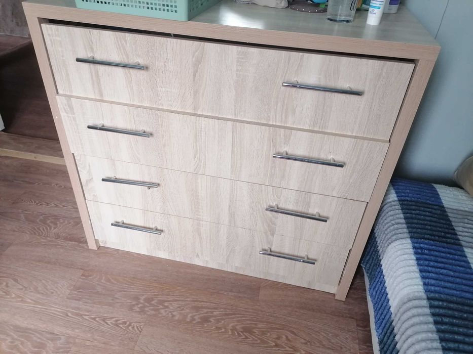 Комод с зеркалом