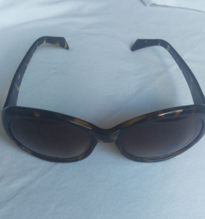 Vând ochelari de soare Motivi si H&M, preț 20 ron/ buc