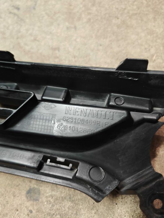 Предна решетка за Renault Megane 3