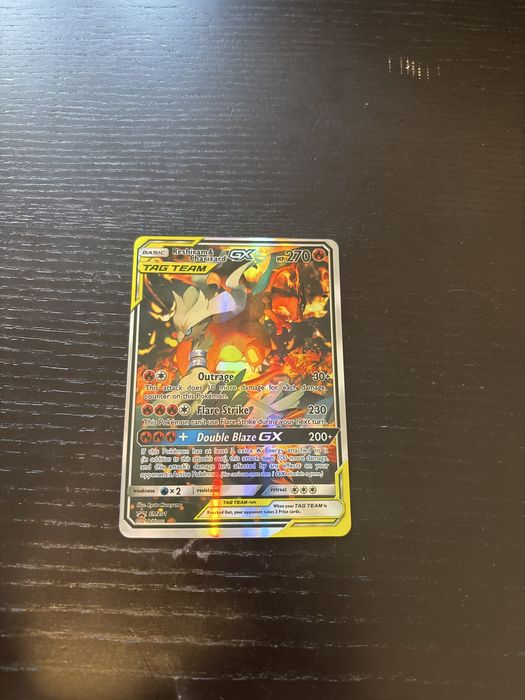Carte Pokemon Rashiram&Charizard GX