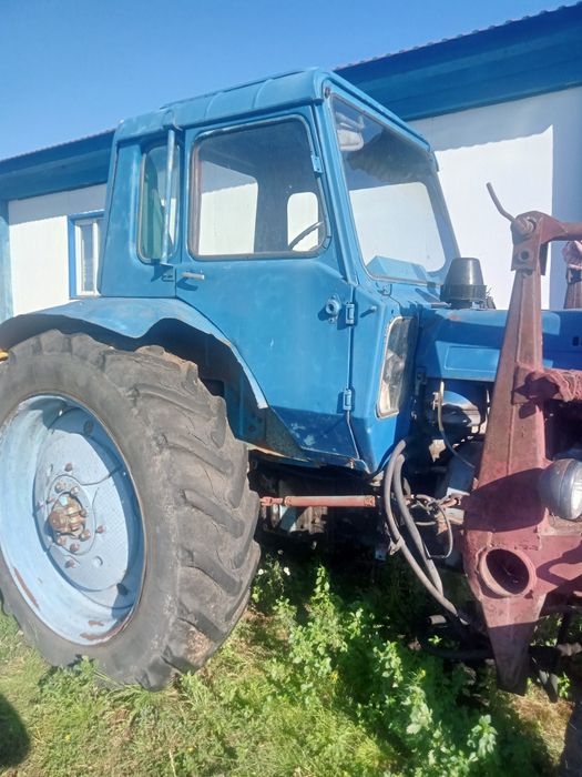 Трактор МТЗ 80 в