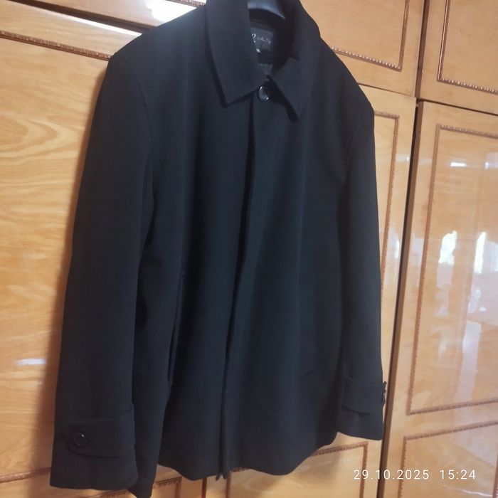 Vând geaca lungă  puf cu gluga4 xl și palton 56