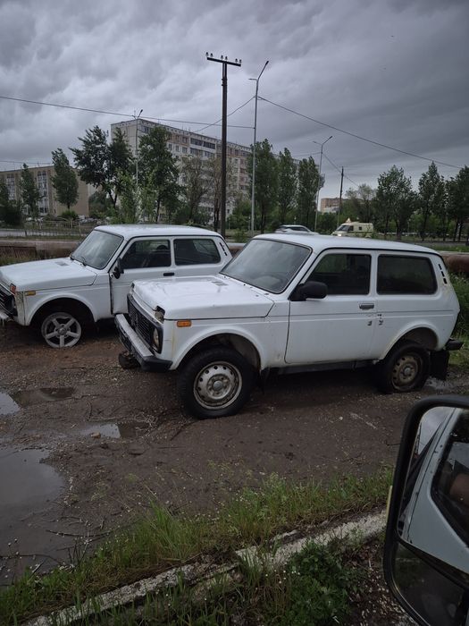 Продам 2нивы 2013 года
