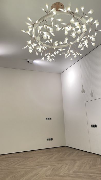 Бесшовная поклейка обоев