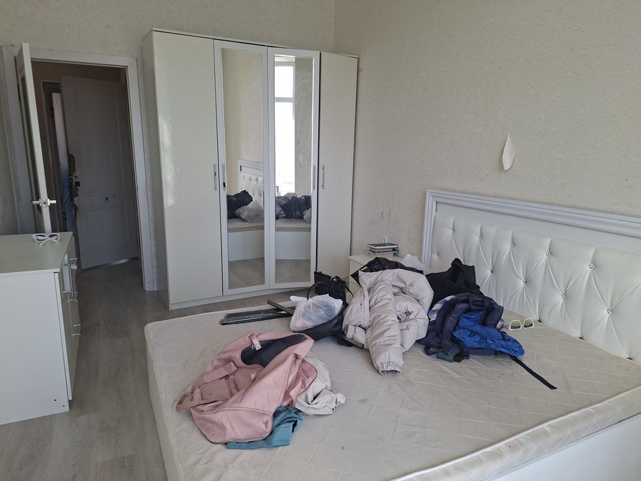 Спальный гарнитур