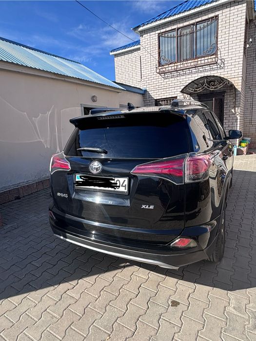 Продам Rav 4 2016 года