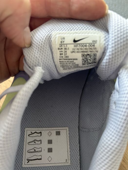 Дамски маратонки Nike
