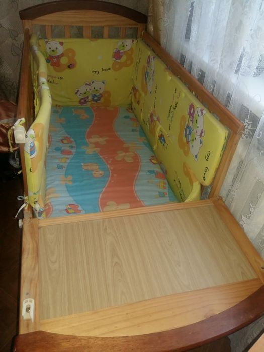 Кроватка детская