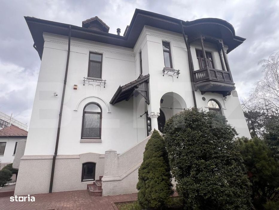 Casa Peresutti, 487 mp utili, curte 1300 mp, Calea Unirii 145