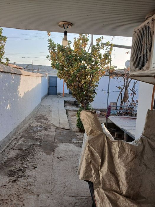 Vagzal Hududida Hovli Sotiladi Srochna