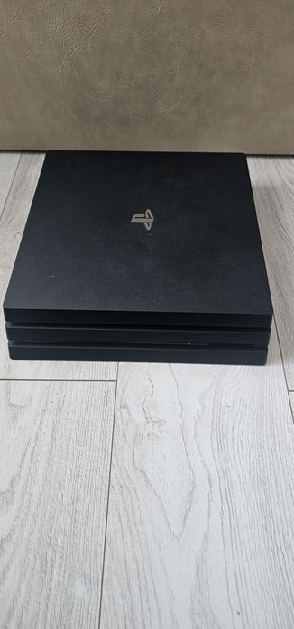 Playstation  4 PRO  1 TB