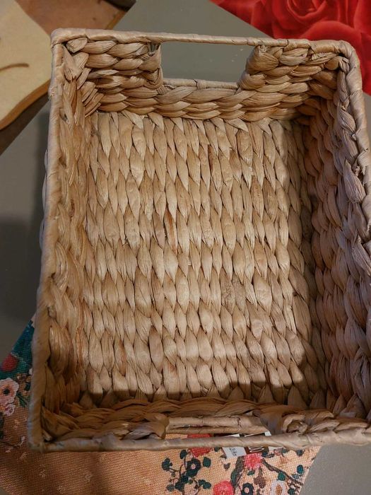 Нови плетени кошници от естествен материал