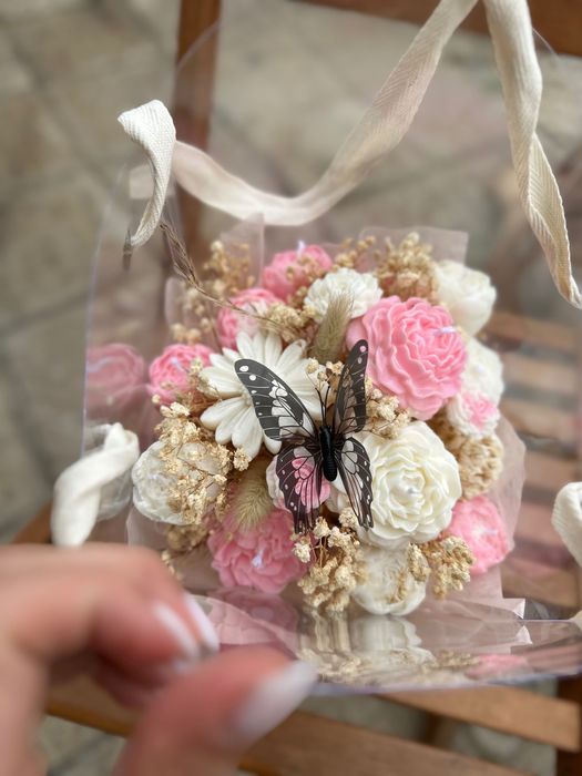 Букет соеви свещи; подарък за Св Валентин, 8ми март